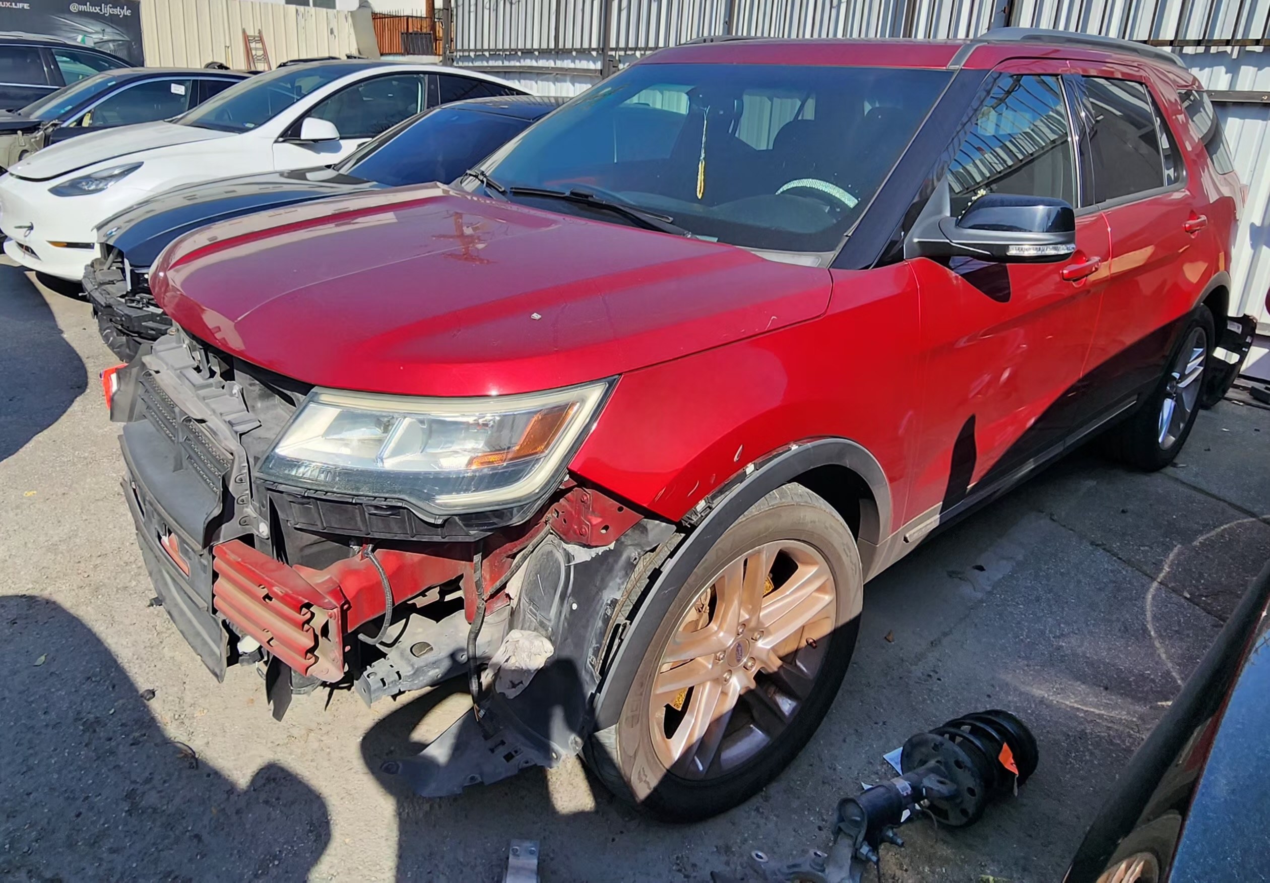 2016 Ford Explorer before repair